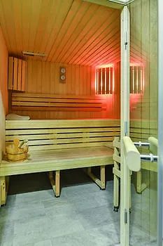 Appart'city Confort - Aeroport 4*