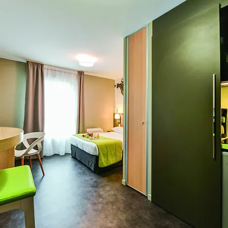Appart hôtel Appart’city Confort - Aéroport 4*